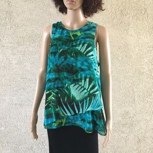 Gorgeous jungle leaf layered flowing tank top